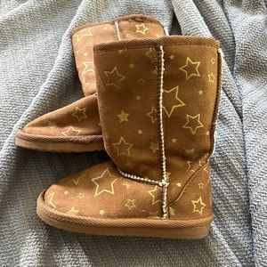 Airwalk boots. Perfect for all. Size 7
